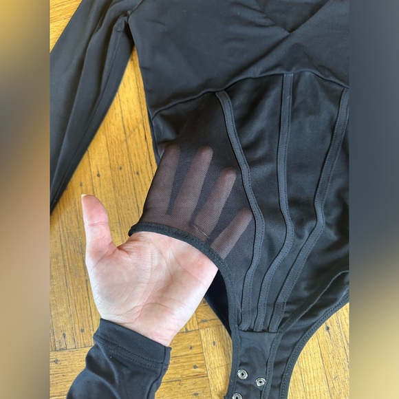 Dynamite: See through bodysuit - Picture 2 of 5